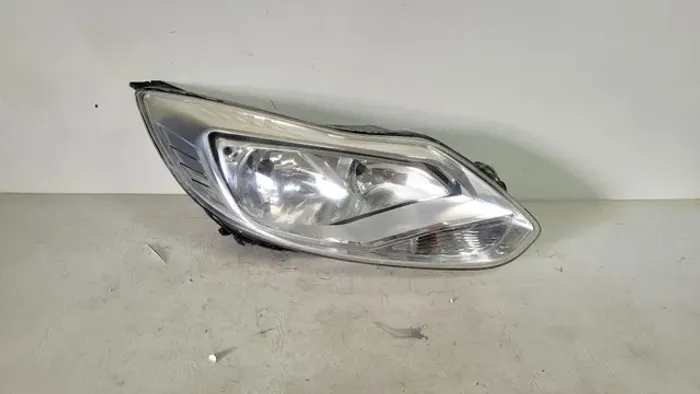 Farol ford focus 14/15