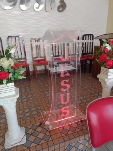 Púlpito Médio a pronta entrega + led 16 cores egravação a laser grátis