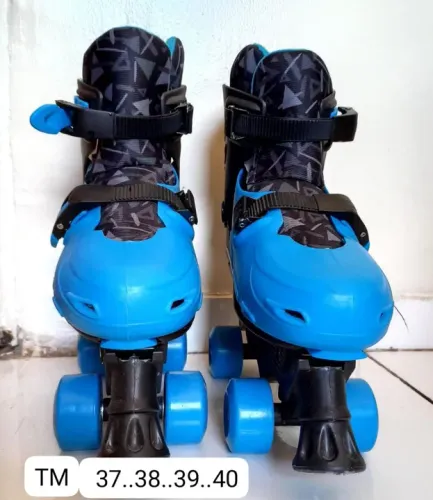 Vendo patins infantil estado de novo tamanho do 37 ao 42