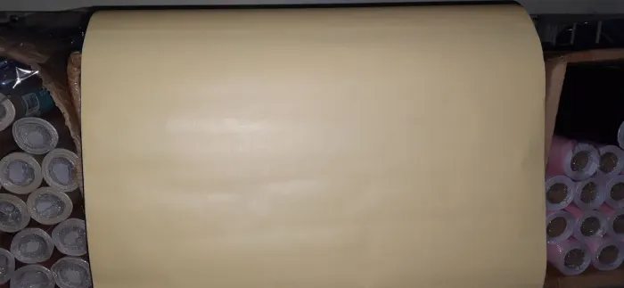 Papel de parede de vinil amarelo