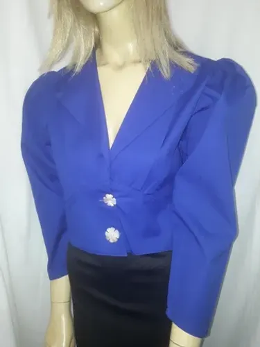  Jaqueta Cropped Feminina de Sarja