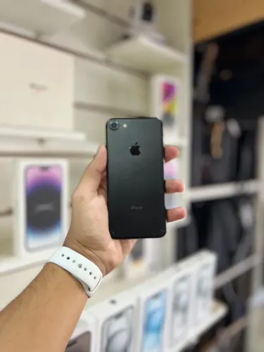 IPHONE 7 32 GB