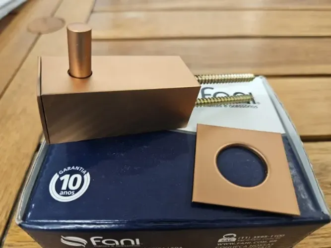 Fani - Cabide Linha Bella 220