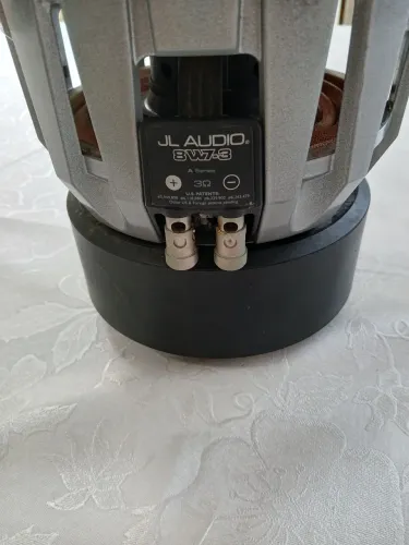Jl audio 8w7 c borda nova ótimo estado