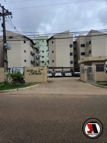 Aluga-se Apto. 3/4 Cond. Paris