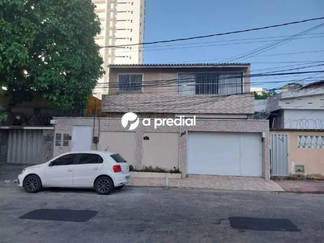 Venda de Casas / Comercial na cidade de Fortaleza