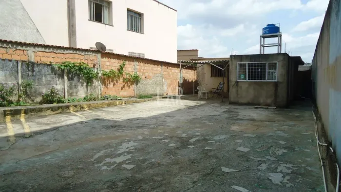 Lote - Terreno à venda, 6 vagas, Sagrada Família - Belo Horizonte/MG