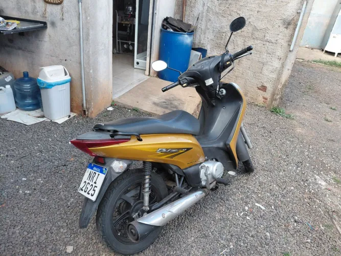 Honda biz 2011 es 125 46000 km