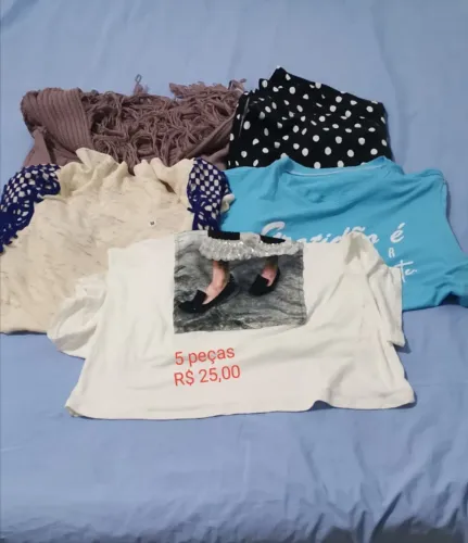 Vestidos e Camisetas 5 Peças Ref. 14