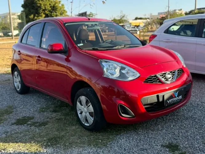 Nissan March 1.0 ANO 2015 