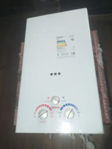 Aquecedor de água a gás Rinnai