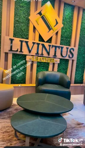 Poltrona Giratória 100% Couro Giratória