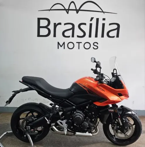TRIUMPH SPORT 660