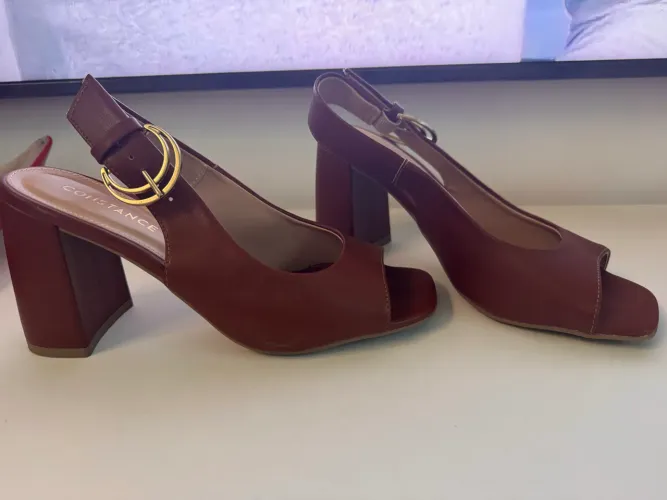 Sandália Constance tamanho 35