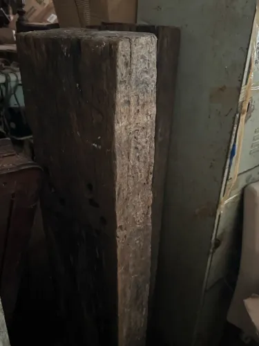 Dormente trem antigo par