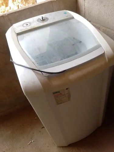 Máquina de lavar Colormaq com defeito na placa do painel 