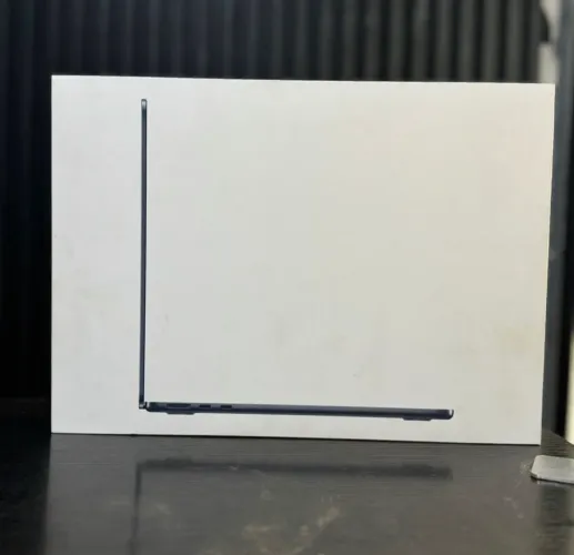 MacBook Air 13.6 Chip M4 | 16GB | 512SSD