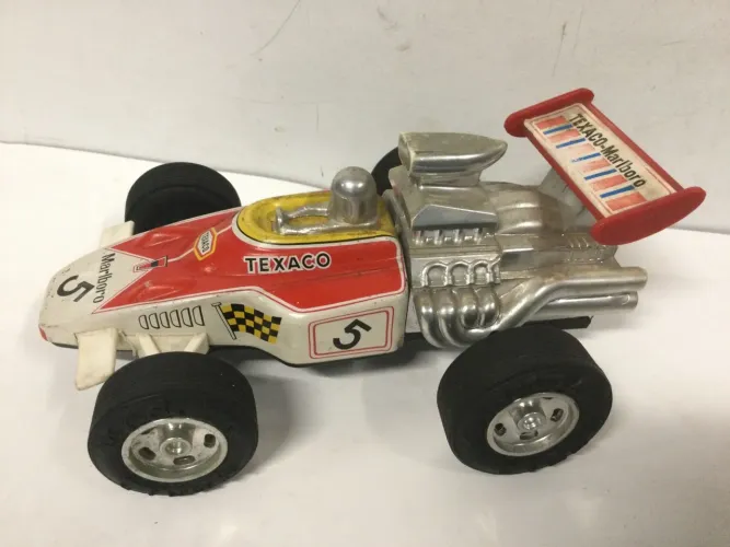 Carro de  ferro corrida vintage Texaco Marlboro