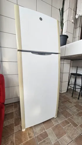 Geladeira Frost Free-lancer 410 Litros. 110w