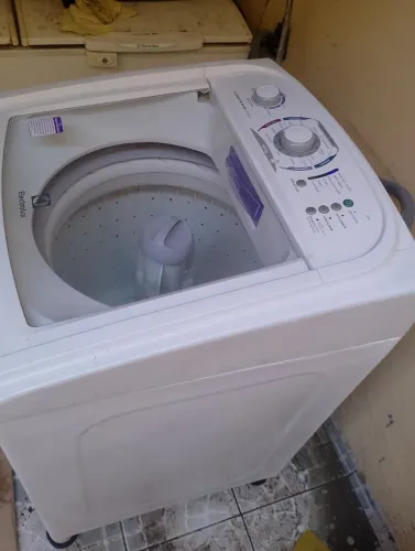 Conserto de máquina de lavar roupa e lavar e secar