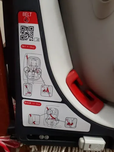 Cadeirinha para carro da Chicco com Isofix de 9 a 36kg