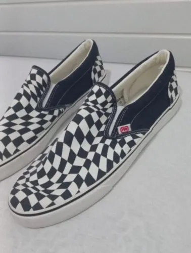 Vans Checkerboard | MARK ECKO