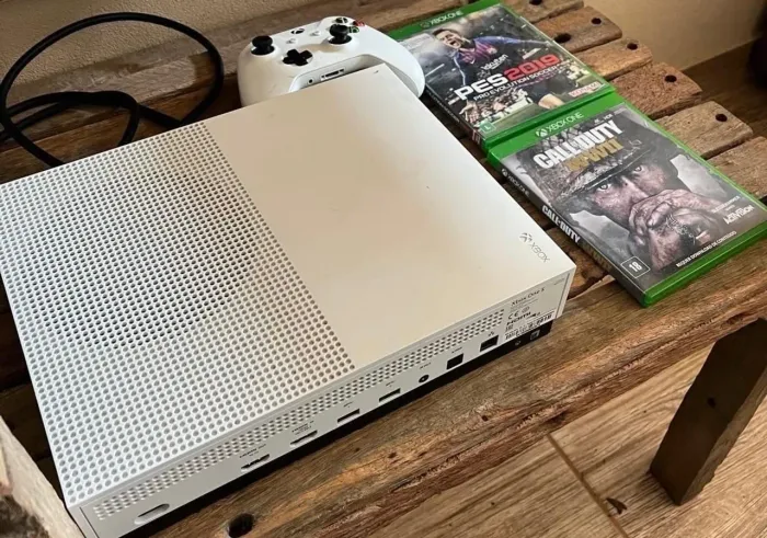 Xbox One S - Console de Vídeo Game