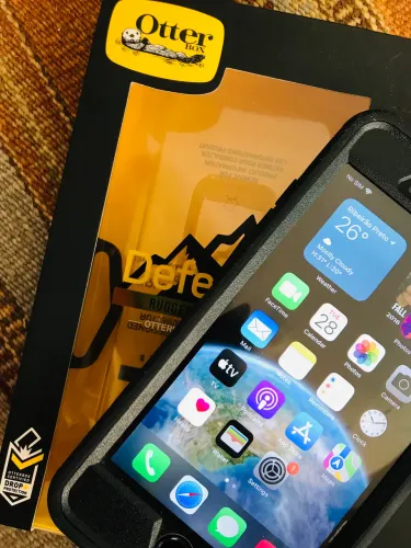 iPhone 8 Plus + case Otterbox 