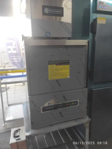 Bh Lavadora industrial de louças Netter 