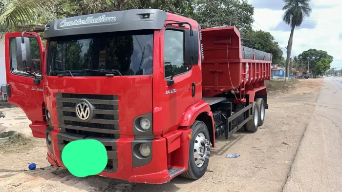 Caminhão Caçamba 24.250. 2011/2012. 335.000 mil