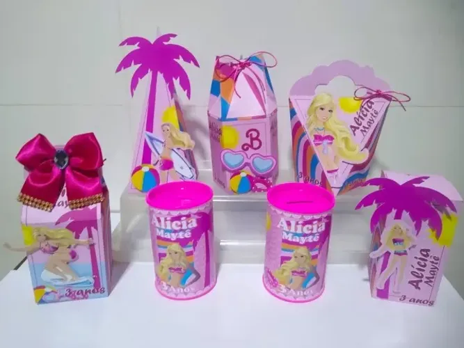 Personalizados lindos temas da @josy7festaspersonalizados sua festa vai ficar linda!