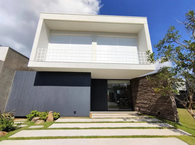 Casa de Condomínio em Atlântida Sul