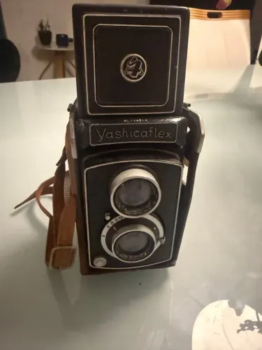 CÂMERA ANALÓGICA YASHICAFLEX
