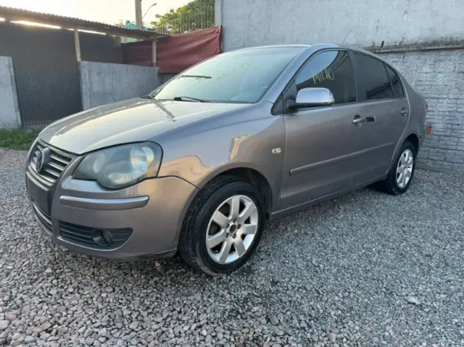 Sucata Polo 1.6 - 2006  Para retirada de peças.