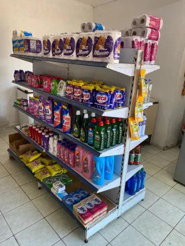 Gôndola prateleira de ferro de meio