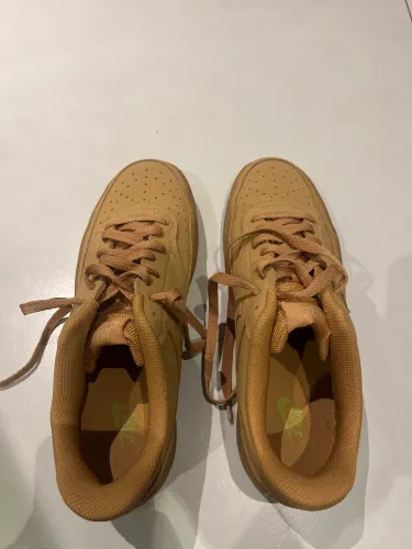 Tênis Nike court vision low bege