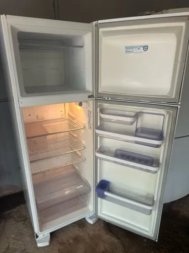 Geladeira Electrolux 430 litros degelo seco 