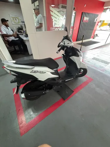 Moto Honda elite nova, toda revisada em dia e quitada