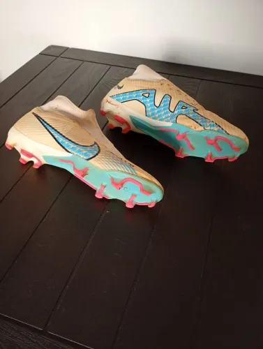 Chuteira Nike 44 original Campo