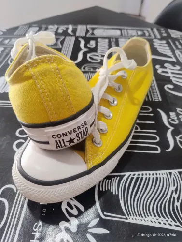 Tênis ALL star amarelo 