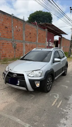 Toyota Etios Cross 1.5 Flex 16V 5P Mec. 2014