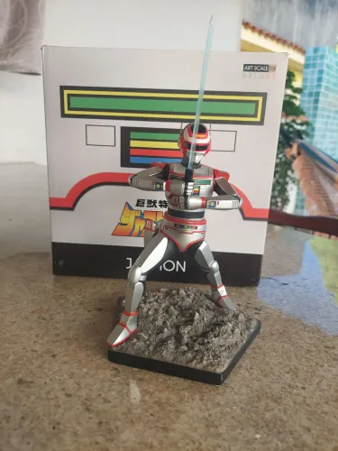 Estátua Jaspion - O Fantástico Jaspion - Art Scale 1/10 - Iron Studios