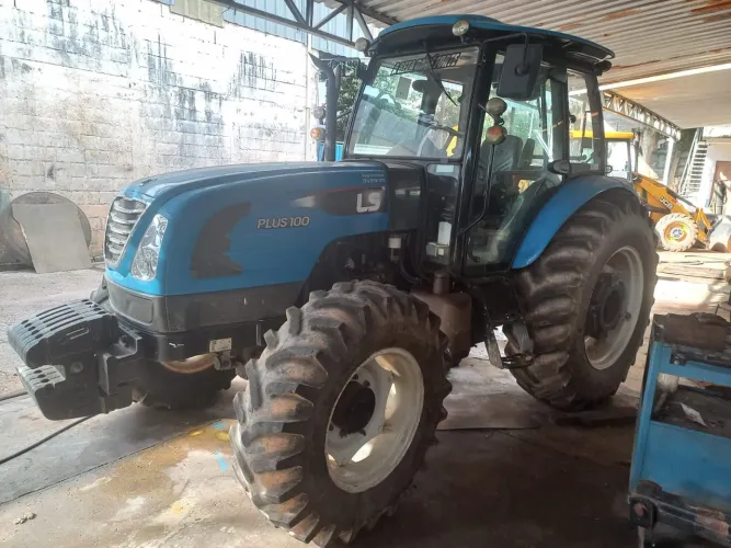 Trator LS 100 Plus, Ano 2022