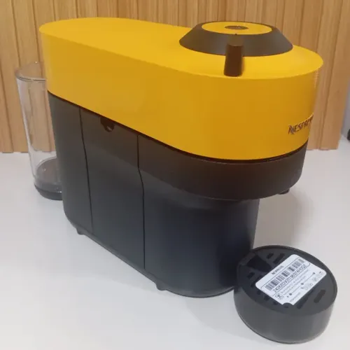 Cafeteira Nespresso Vertuo Pop Cor Amarelo