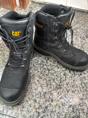 Bota Caterpillar premier antiderrapante