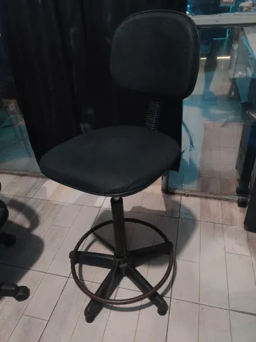 Cadeira Giratória Alta