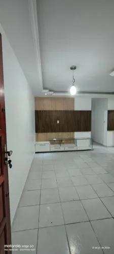 ALUGO APARTAMENTO COM 3 QUARTO SENDO UMA SUITE