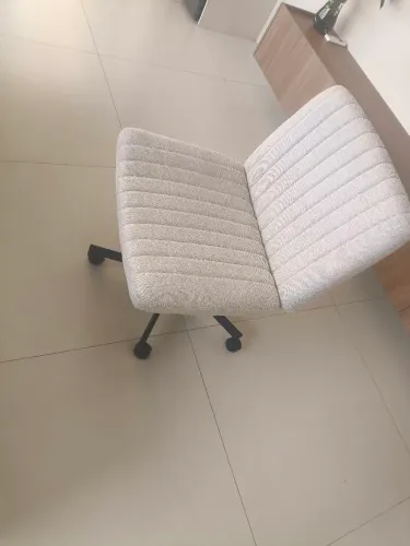  Cadeira de escritório 