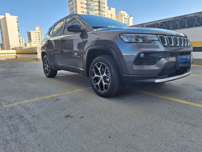 Jeep Compass Long. T270 1.3 TB 4X2 Flex AUT 2025
