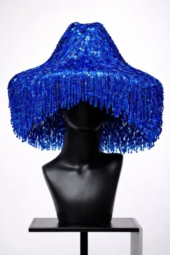 Chapéu de franja azul exclusivo